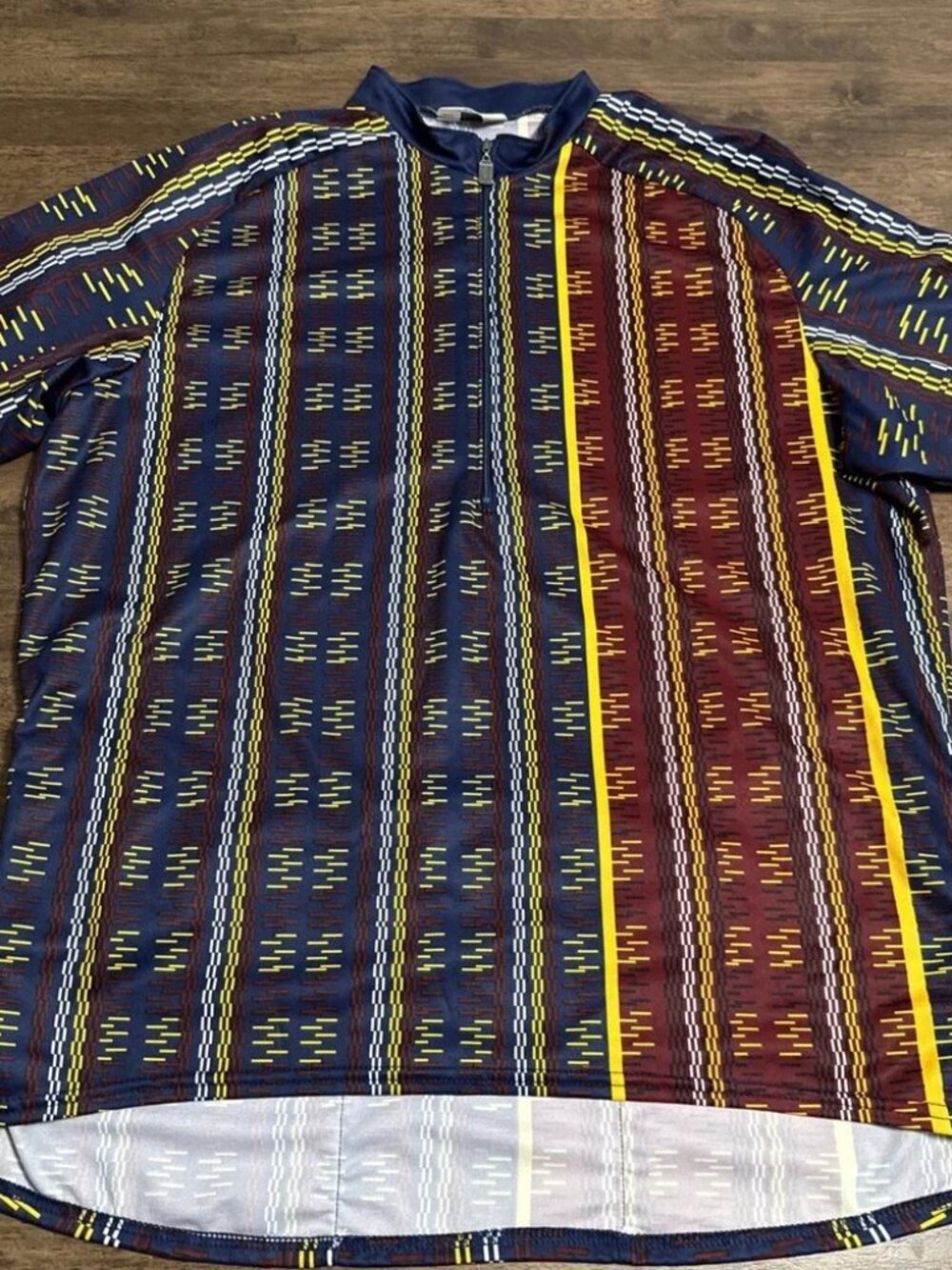 VTG 90s Pearl Izumi Cycling Jersey Abstract Geometric Tribal Stripe USA